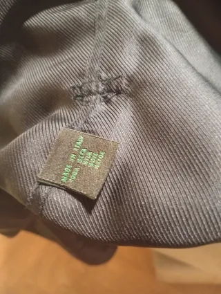 Bata de seda azul marino sin estrenar