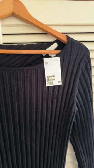 Jersey canalé negro espalda escotada H&M