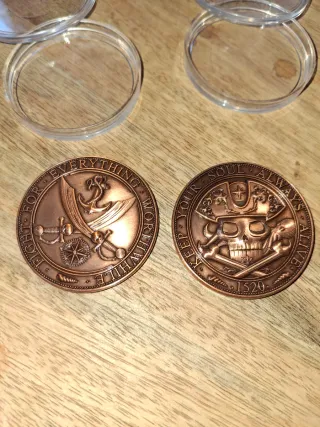 Réplica moneda pirata calavera 1520