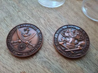 Réplica moneda pirata calavera 1520