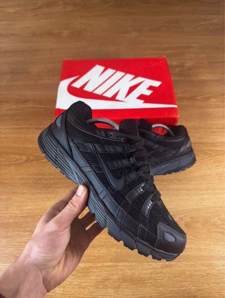 Nike P6000 Talla 43 Negro