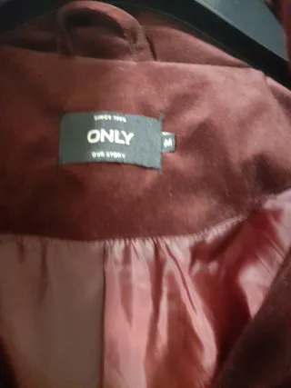 Chaqueta de invierno mujer terciopelo burdeos