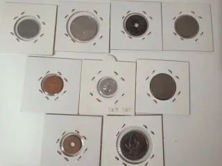 17 monete asiatiche e del Medio Oriente