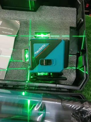 Livella laser 16 linee autolivellante