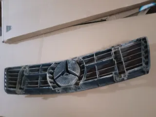 Rejilla Delantera Mercedes Benz W140