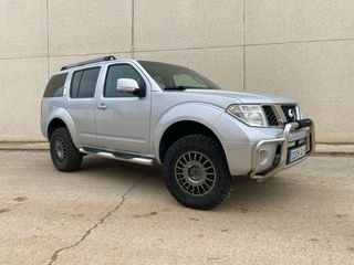 Nissan Pathfinder SE 2009