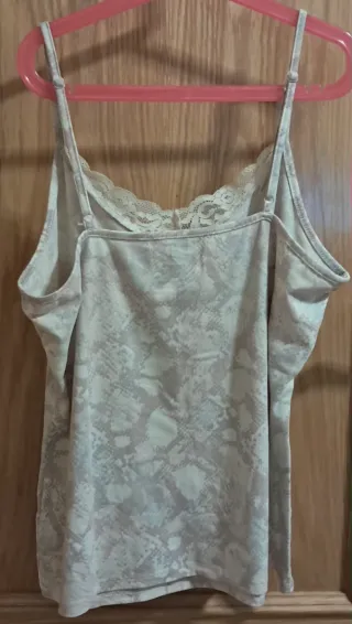 Pijama corto beige y gris