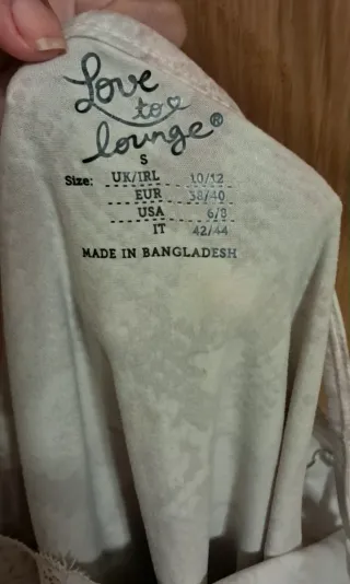 Pijama corto beige y gris