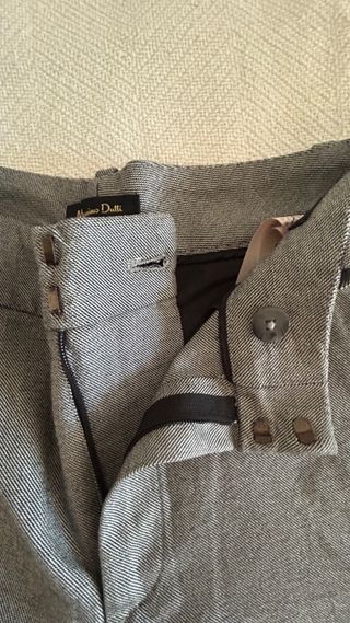 Pantalón Massimo Dutti gris raya negra T.34