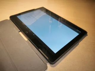 Tablet BQ Aquaris M10 Negra con funda original