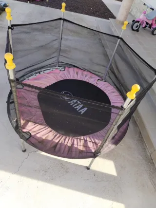 Cama elástica infantil con red de seguridad