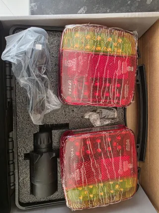 Luces LED Inalámbricas para Remolque