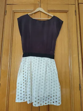 Vestido fiesta marrón y blanco.