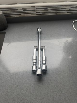 Llave de cruz para coche 17, 19, 21, 23