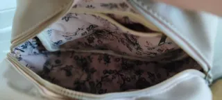 Mochila infantil con estampado de flores