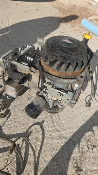 Motor Briggs & Stratton Intek 4 175 500cc