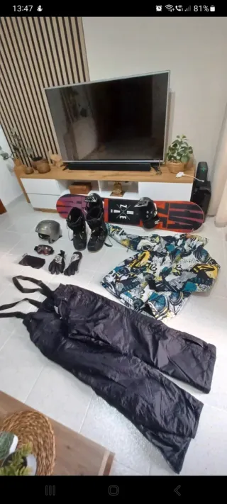 Pack Snowboard Tabla, Botas, Casco, chaqueta.