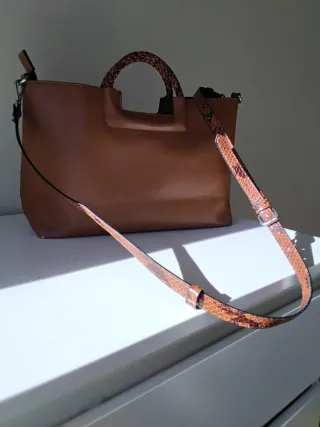 Bolso de mano marrón