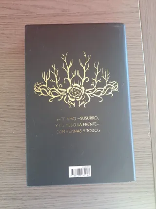 Una corte de rosas y espinas. Edición especial:...