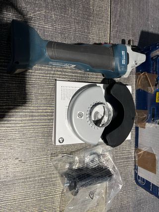 Amoladora angular inalámbrica Bosch GWS 18V-10
