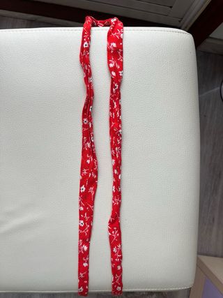 Falda pantalón con cinturón de Zara floral roja