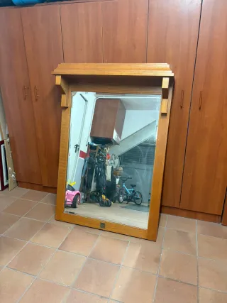 Espejo de madera y cristal