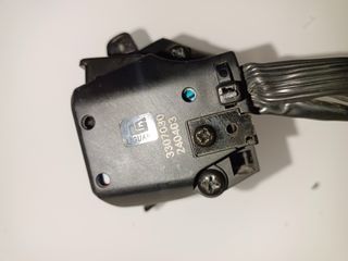 Piña izquierda luces Benelli BN 125 de 2024