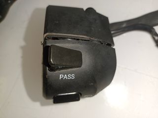 Piña izquierda luces Benelli BN 125 de 2024