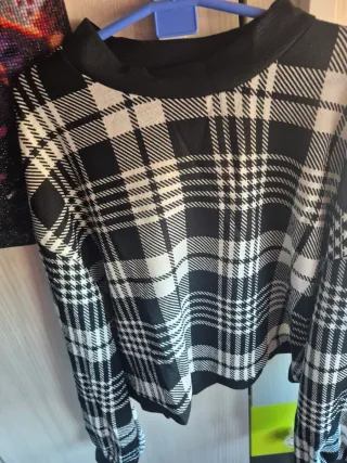 Conjunto de falda y jersey cuadros