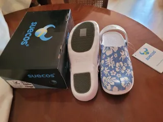 Zuecos Suecos Talla 38 Flores Azules