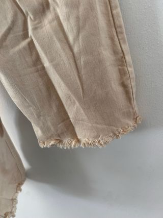 Pantalones Stradivarius D78 beige talla 32