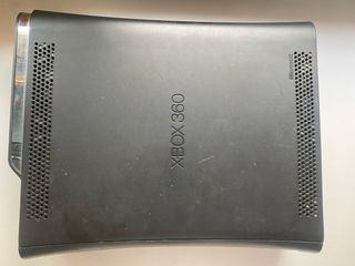 Xbox 360 Elite 120GB + Volante