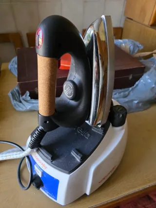 Ferro da stiro con caldaia Vaporella