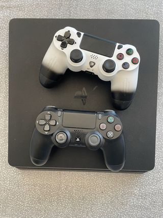 PS4 Slim 1TB+ 2 Mandos y Cables + Fortnite + GTA