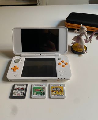 Nintendo 2DS XL + 3 giochi + custodia e Amiibo GRATIS