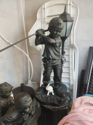 Figuras de jardín niños con farola de RESINA Y met