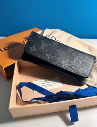Funda Gafas Louis Vuitton Negra Sin Uso