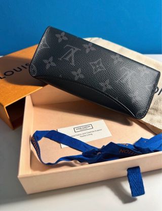 Funda Gafas Louis Vuitton Negra Sin Uso