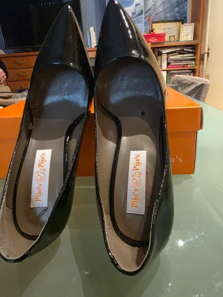 Zapatos de salón Pijo's charol negros