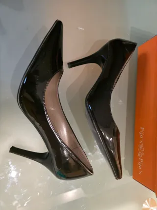 Zapatos de salón Pijo's charol negros