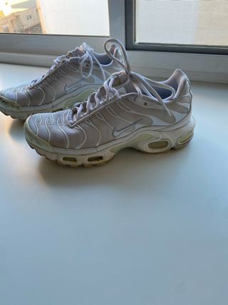 Zapatillas Nike Air Max Tavas Gris Blancas