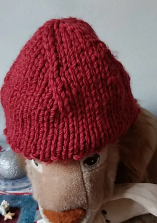 Cappello fucsia fatto a mano