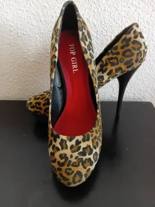 Zapatos tacón leopardo sin estrenar talla 40