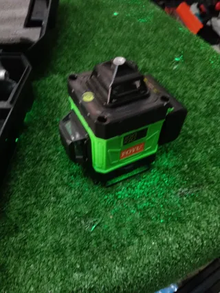 Livella laser 16 linee autolivellante