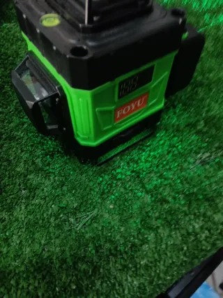 Livella laser 16 linee autolivellante