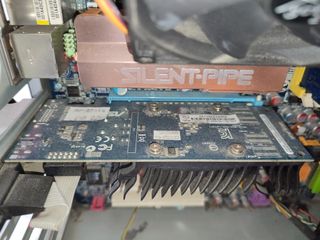 Torre PC Sobremesa Negra y Plateada