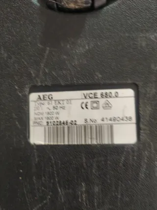 Aspiradora AEG Vampyr 1800W Roja