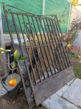 Puerta Hierro Chalet 150x195 cm