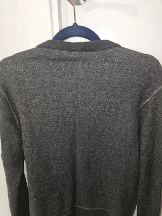 Chaqueta cárdigan Nike gris con logo. Lmtd edition