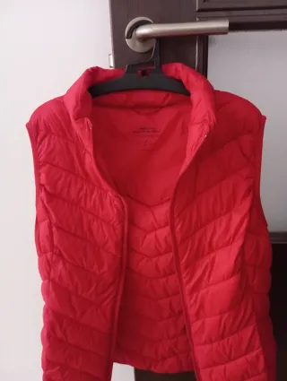 Chaleco acolchado rojo mujer